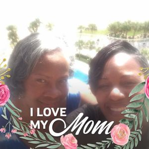 Meet your Posher, Iris